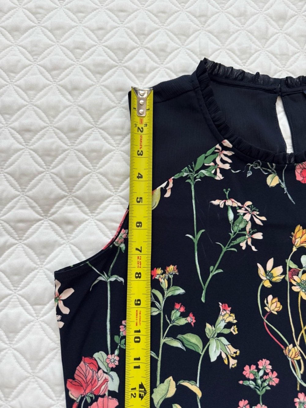 NWT Tommy Hilfiger Navy Carmellia Floral Ruffle Neck Sleeveless Tank Top Size M - Picture 8 of 15